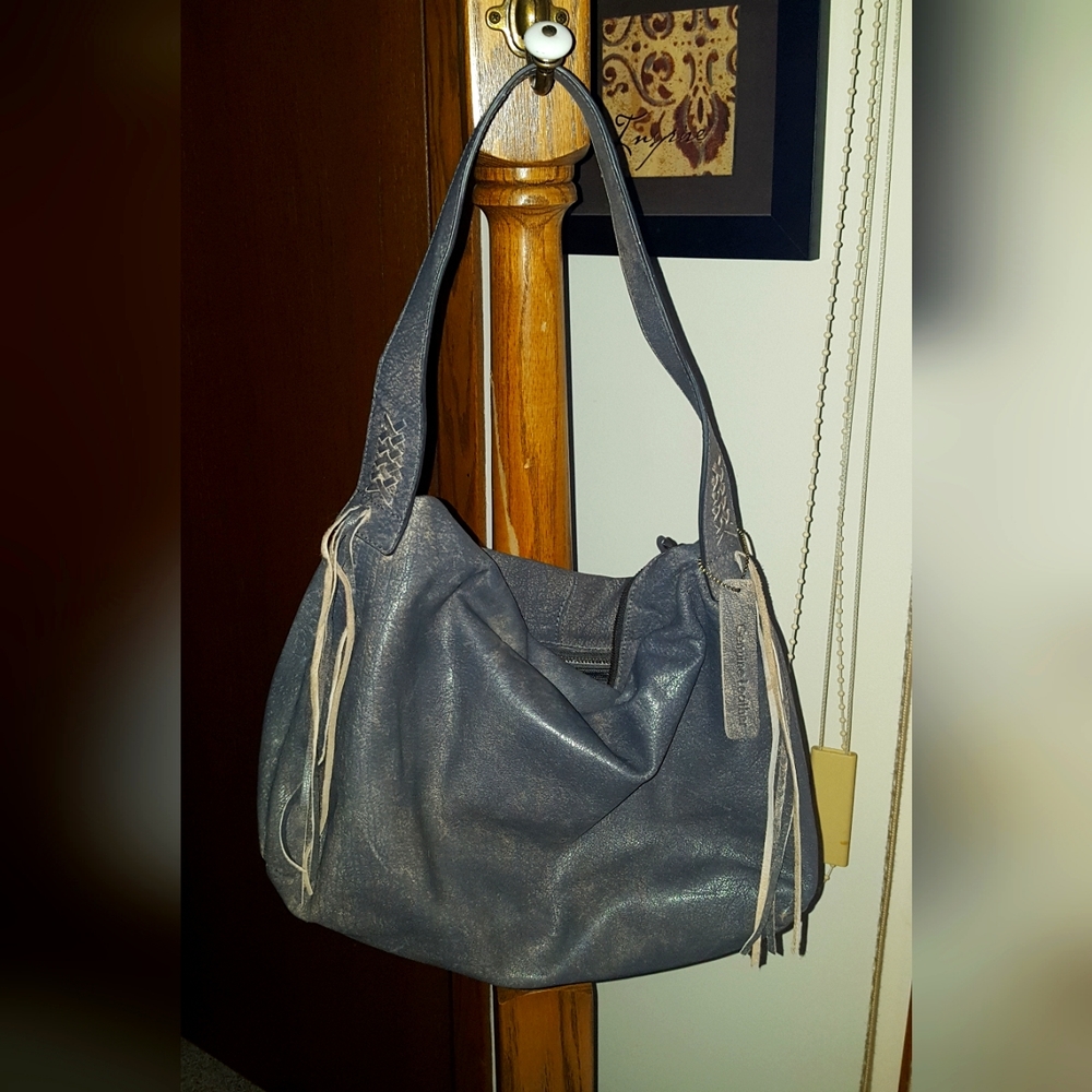 Medium-sized grey genuine leather hobo bag